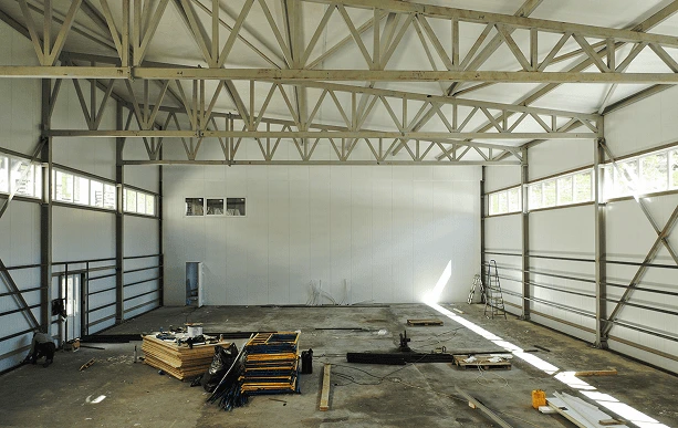 Спорткомплекс в Приэльбрусье – «Меркор» Современный спорткомплекс в Приэльбрусье — строительство с использованием сэндвич-панелей от производителя «Меркор»